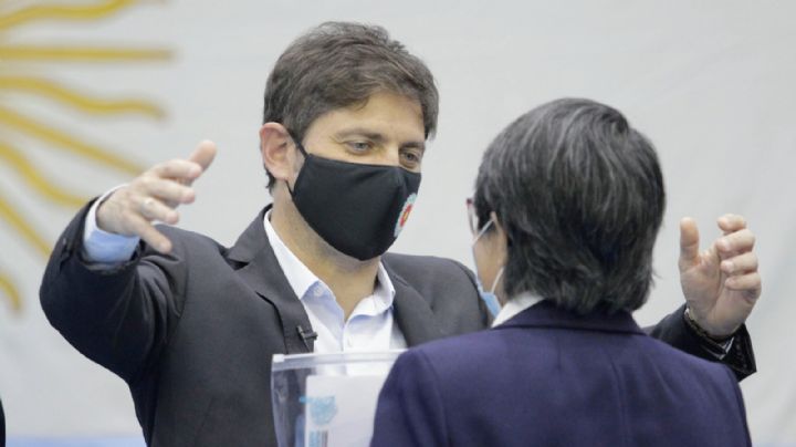 Axel Kicillof, ATR en el conurbano: escrituras, convenios con YPF y patrulleros para las fuerzas