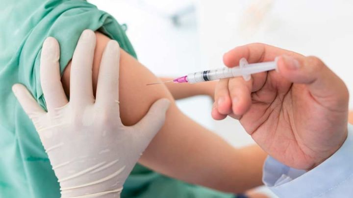 Directivos e infectólogos siguen exigiendo al Gobierno Porteño avanzar con la vacunación de menores