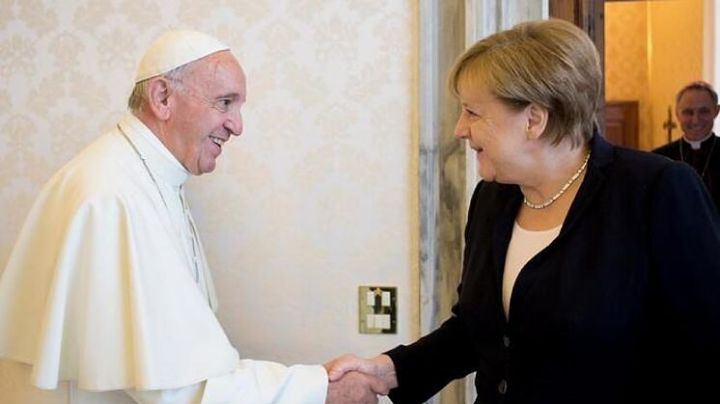 Papa Francisco: "La figura de Angela Merkel es importante como liderazgo femenino"