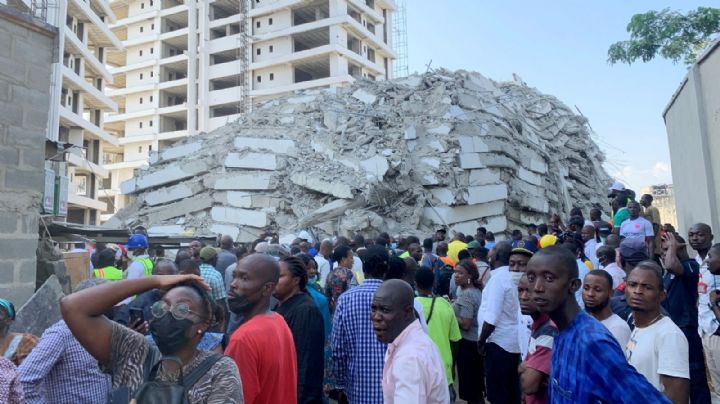 Impactantes imágenes del derrumbe edilicio en Nigeria