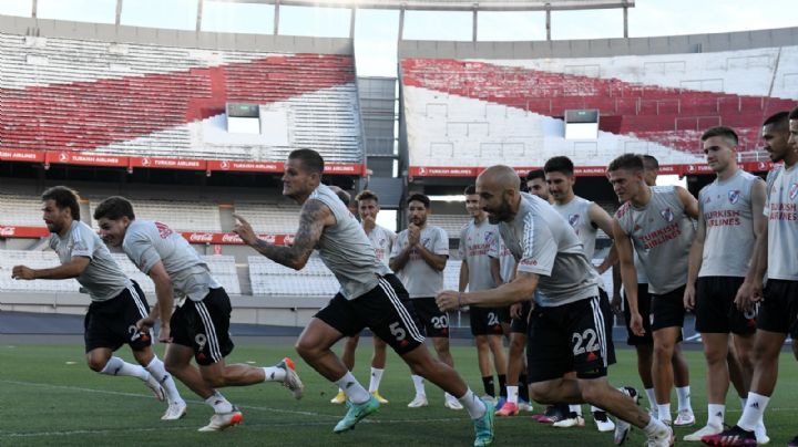 River va por Racing y la consagración