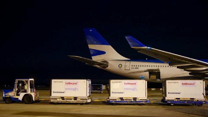 VACUNAS: Diez vuelos de Aerolíneas Argentinas traerán ocho millones de dosis de Sinopharm