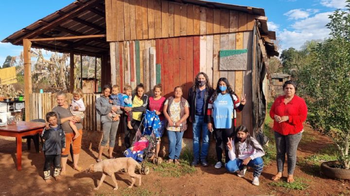 Familias del Barrio Bancario solicitan acceso a la electricidad y al agua potable