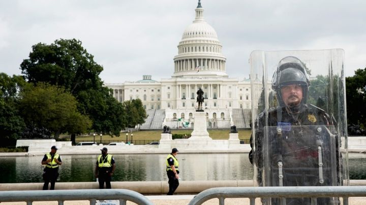 Reducida protesta de seguidores de Trump en el Capitolio