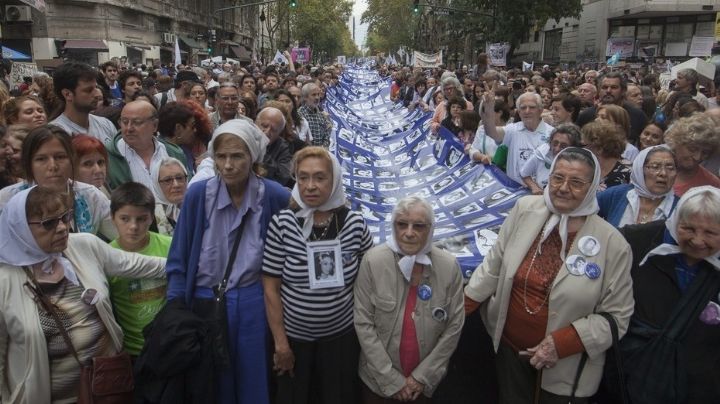 #VolveAPensarlo, la nueva campaña de las Abuelas de Plaza de Mayo