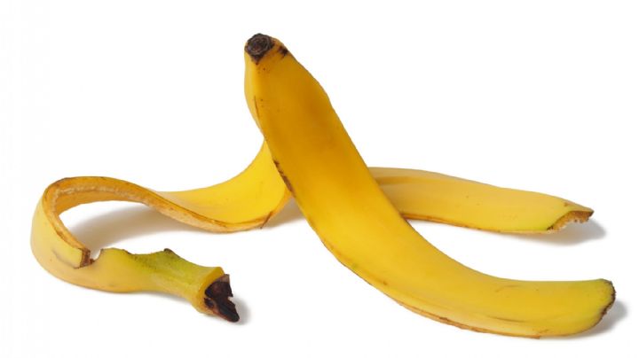 Usos medicinales que podés darle a la cáscara de la banana antes de tirarla