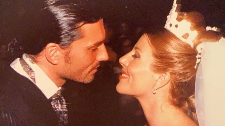 Mónica Ayos celebró 20 años de amor junto a Diego Olivera