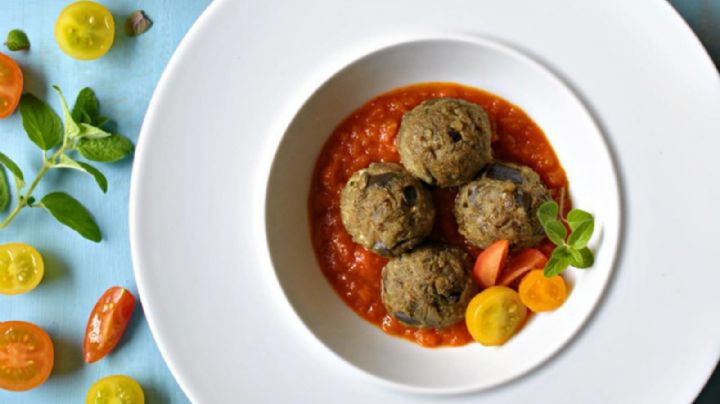 Con esta receta prepará unas albóndigas tiernas, deliciosas y sin carne