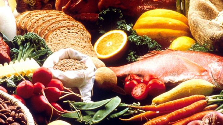 Estos son los 10 alimentos que los nutricionistas recomiendan para perder peso