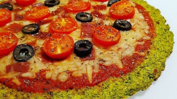 Pizza con masa de brócoli, una receta ideal para quienes buscan perder peso sin resignar el sabor