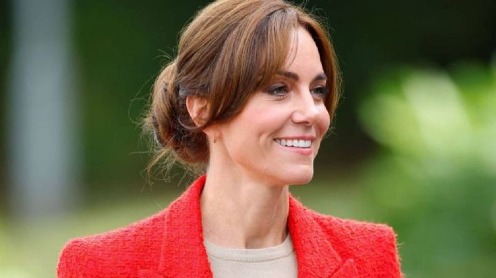 El look Preppy que unió a Kate Middleton y Rosalía: ideal para ir a la oficina