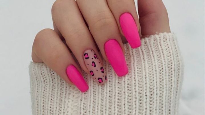 6 diseños de uñas en tono rosa que siempre están a la moda