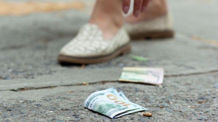 Cuál es el significado de encontrar dinero en la calle