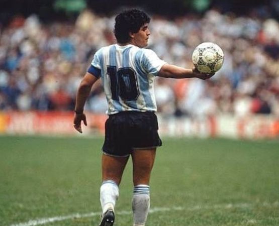 Furor en las redes por imágenes inéditas de Diego Armando Maradona en la final de México 86