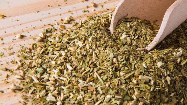 Manualidades que sorprenden: aprende a crear un mate con yerba reciclada