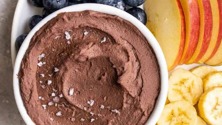 Hummus de chocolate, la receta ideal para hacer una mesa dulce navideña saludable