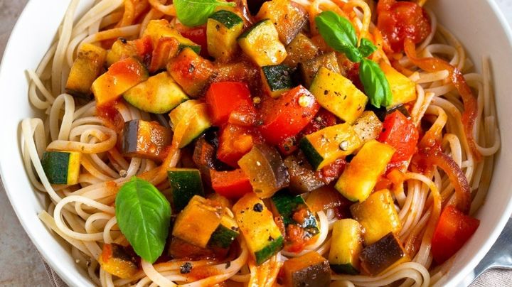 Espaguetis a la ratatouille, la receta deliciosa y abundante que estabas buscando