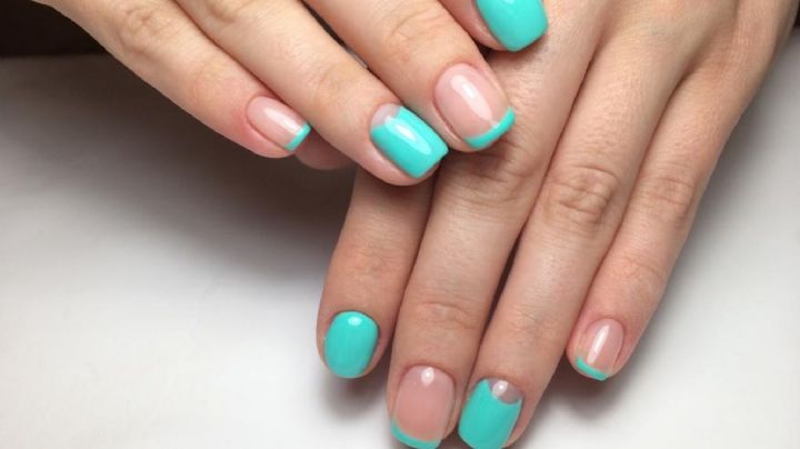 Turquoise nails, las uñas cortas más sofisticadas que verás esta temporada
