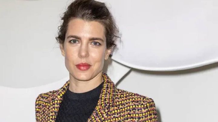 Charlotte Casiraghi lleva el look otoñal más llamativo de la temporada