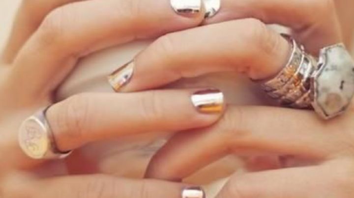 Golden nails, 7 nuevos diseños de uñas con todo el glamour de esta temporada