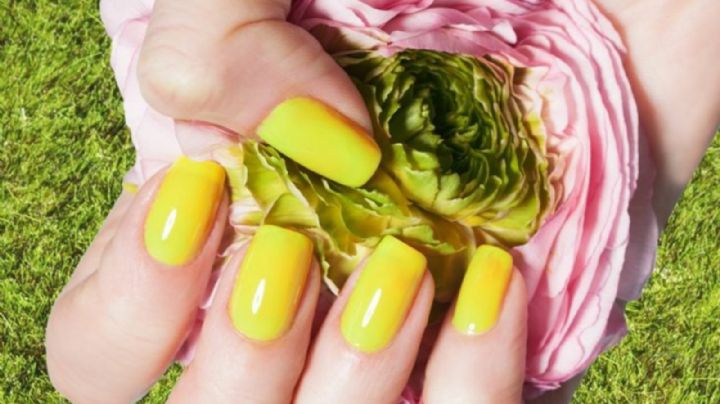 Lemon nails, las uñas en tono limón que realzan cualquier look