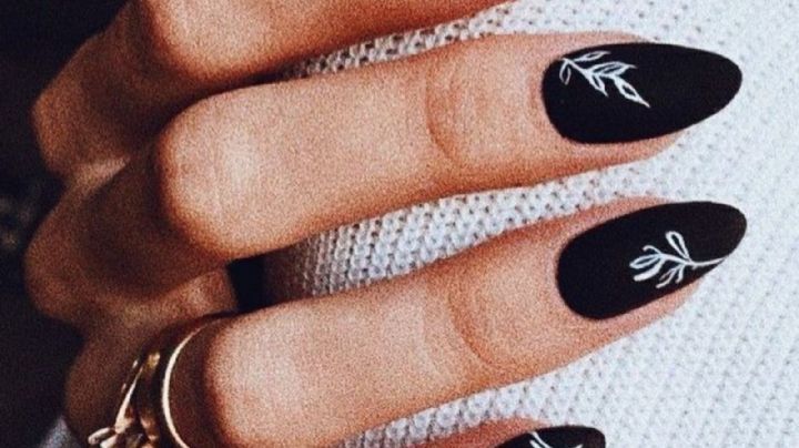 Black short nails, 7 diseños de uñas cortas en negro que te van a encantar