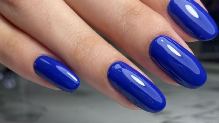 Blue nails, los mejores 5 diseños para que tus manos se vean súper elegantes