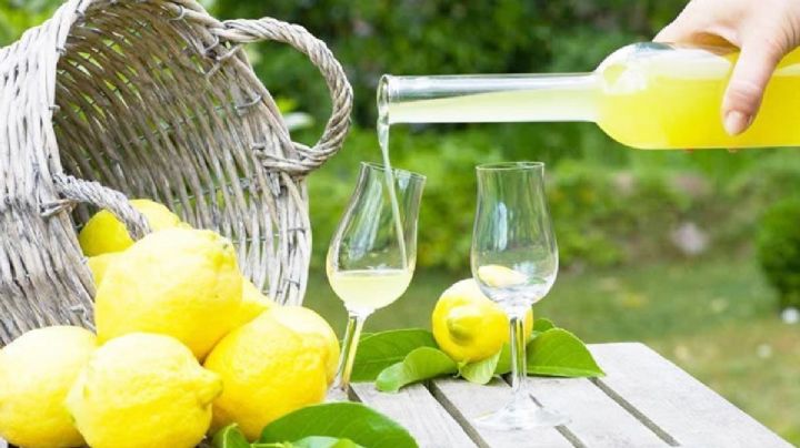 Limoncello, la receta original para aprovechar la temporada de limones