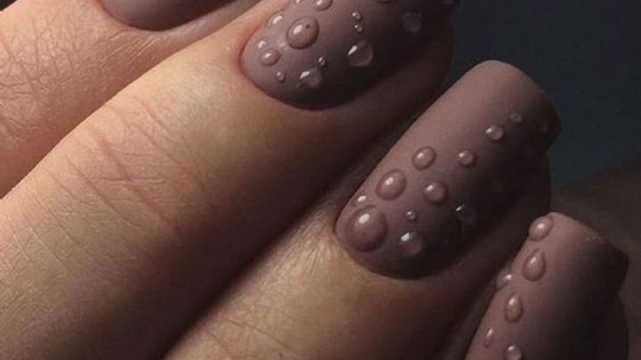 Wet nails, 4 diseños de uñas de efecto mojado  para probar en tu próxima manicura