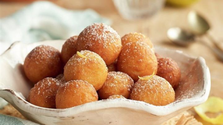 Prepara unos deliciosos buñuelos de manzana con esta sencilla receta