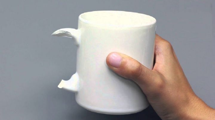 Crea nueva decoración para tu hogar usando una taza rota y esta útil idea de reciclaje