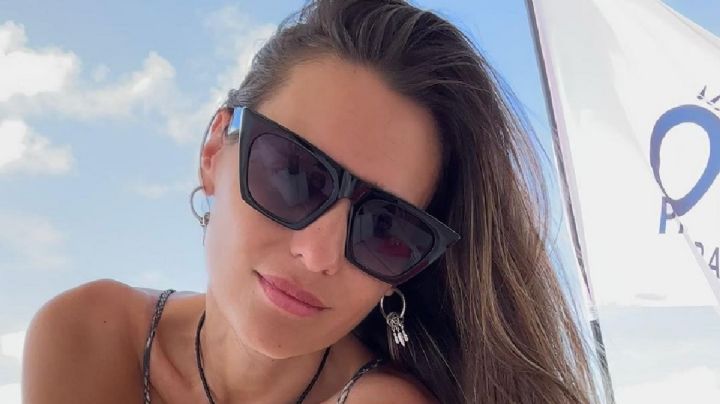 Desde Phuket, Pampita presenta su microbikini repitle style y se roba todas las miradas