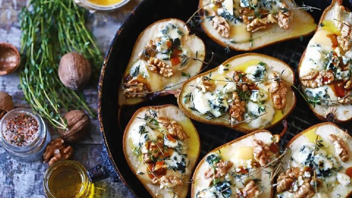 Peras tibias rellenas con miel, queso y nueces, una receta de Estefi Colombo que no te podes perder