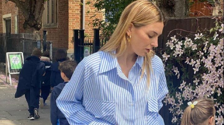 Moda: 5 formas de incorporar la camisa celeste en tus looks sin perder el glamour