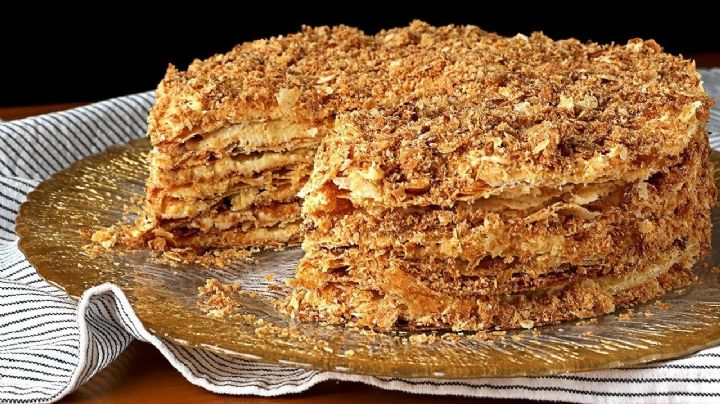 Descubre el encanto de la Tarta Napoleón con esta receta