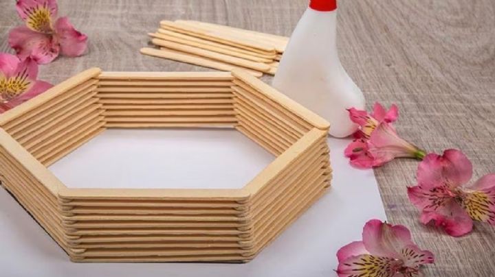 Manualidades: Crea piezas decorativas y funcionales para tu hogar con bajalenguas y pegamento