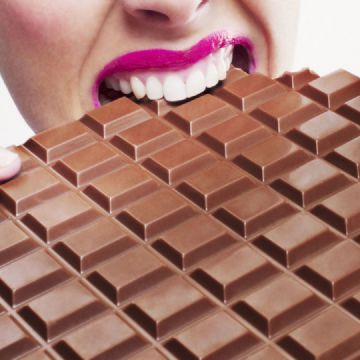 Chocolateros del zodiaco: los signos que no pueden resistirse a este dulce placer