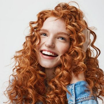 El superpoder del pelo rizado: Más que un look increíble