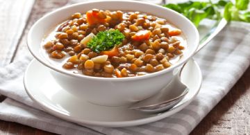 Guiso de lentejas: la receta irresistible para combatir el frío con sabor y calidez