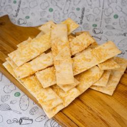 Talitas de queso: la receta exprés que hará brillar tu picada
