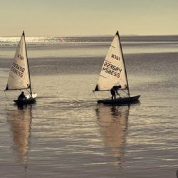 Muelle de Pescadores en Olivos: desayuno con vista al río en Mostrador Santa Teresita
