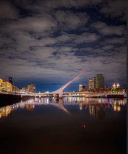 Puerto Madero en Buenos Aires: encanto, arquitectura y bares imperdibles frente al río