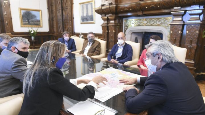 Alberto Fernández se reunió con vecinos de Moreno en Casa Rosada