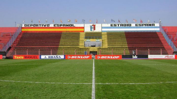 Deportivo Español: echaron al director técnico por una denuncia de abuso sexual