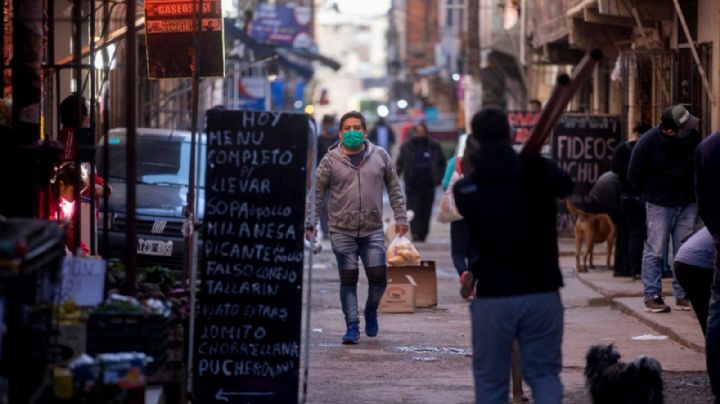 Proponen crear un “Programa de Emergencia" para vacunar en barrios populares