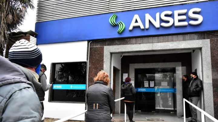 ANSES: Jubilados y pensionados cobrarán un bono de 5 mil pesos