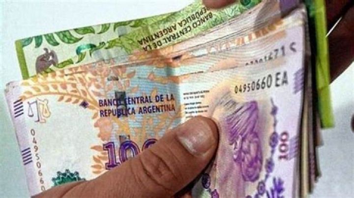 Salario mínimo: se adelanta el aumento a septiembre e impacta en las prestaciones