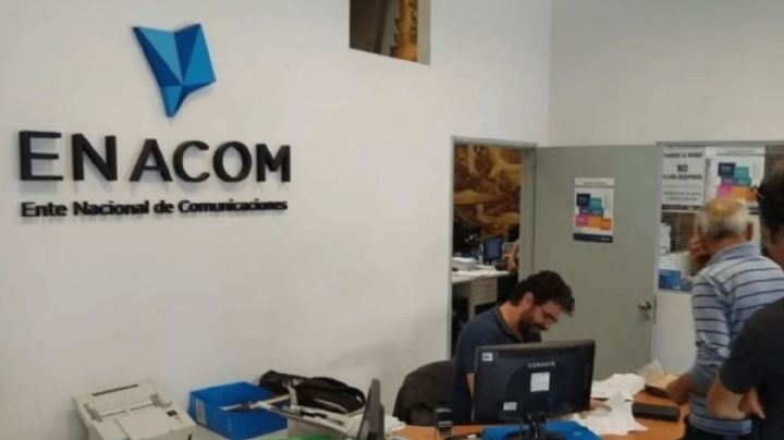 Se entregaron 12 mil tarjetas de telefonía para garantizar la accesibilidad en los barrios