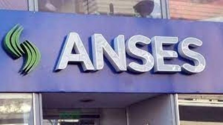 Aquí y ahora: enterate de quiénes cobran los beneficios de ANSES