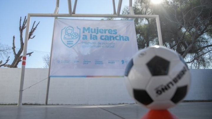 "Mujeres a la cancha": Córdoba lanzó un programa de inclusión para mujeres futbolistas